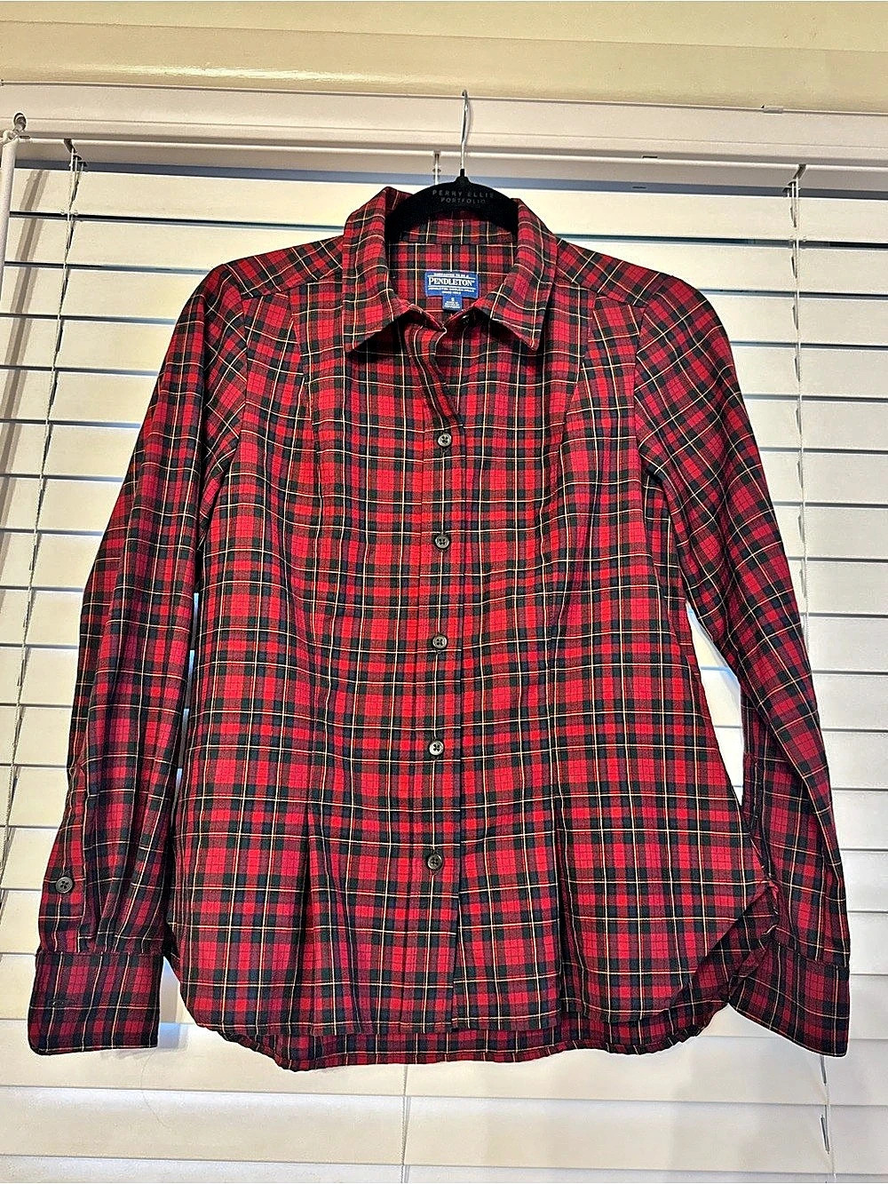 Pendleton 100% Virgin Wool Red Green Tartan Plaid Button Down Shirt S